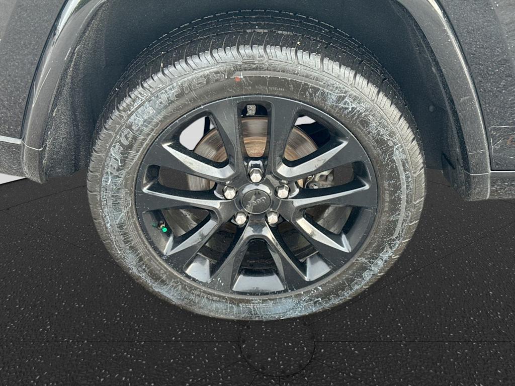 Thumbnail: 2020 Jeep Grand Cherokee - 8
