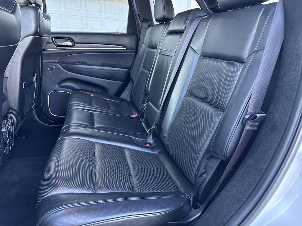 Thumbnail: 2020 Jeep Grand Cherokee - 26
