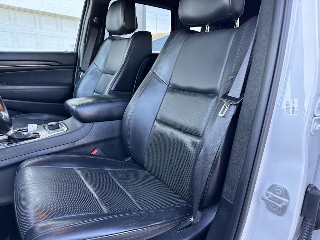 Thumbnail: 2020 Jeep Grand Cherokee - 11