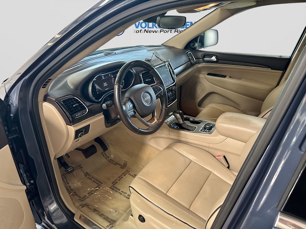 Thumbnail: 2019 Jeep Grand Cherokee - 10