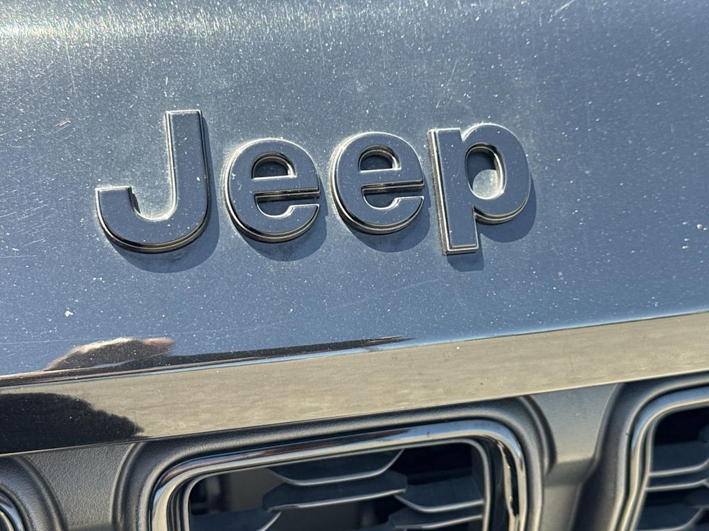 Thumbnail: 2023 Jeep Grand Cherokee - 7