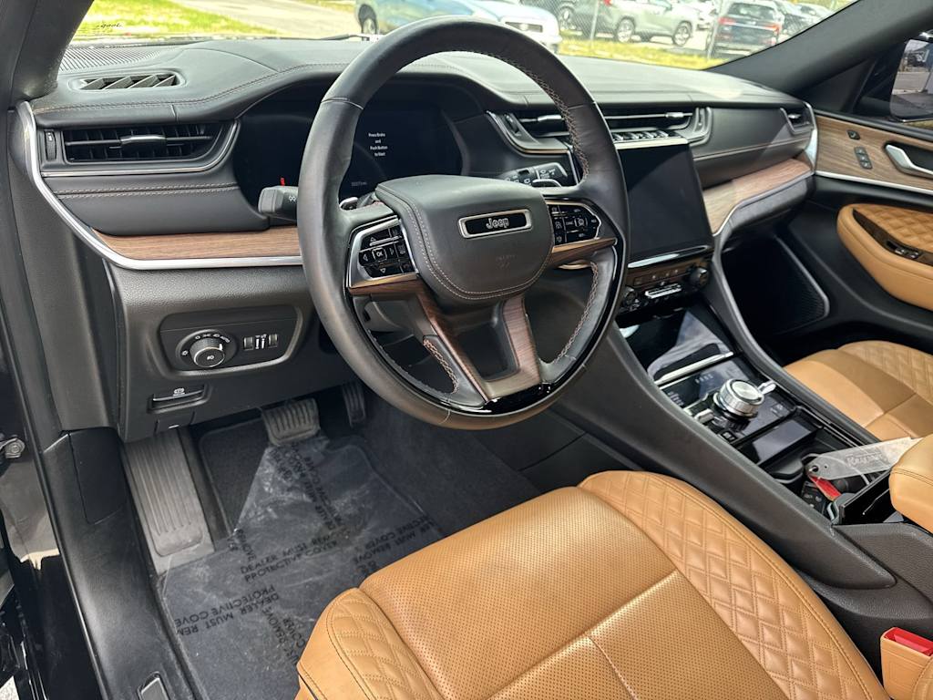 Thumbnail: 2022 Jeep Grand Cherokee - 3