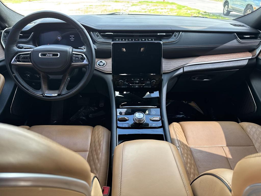 Thumbnail: 2022 Jeep Grand Cherokee - 11