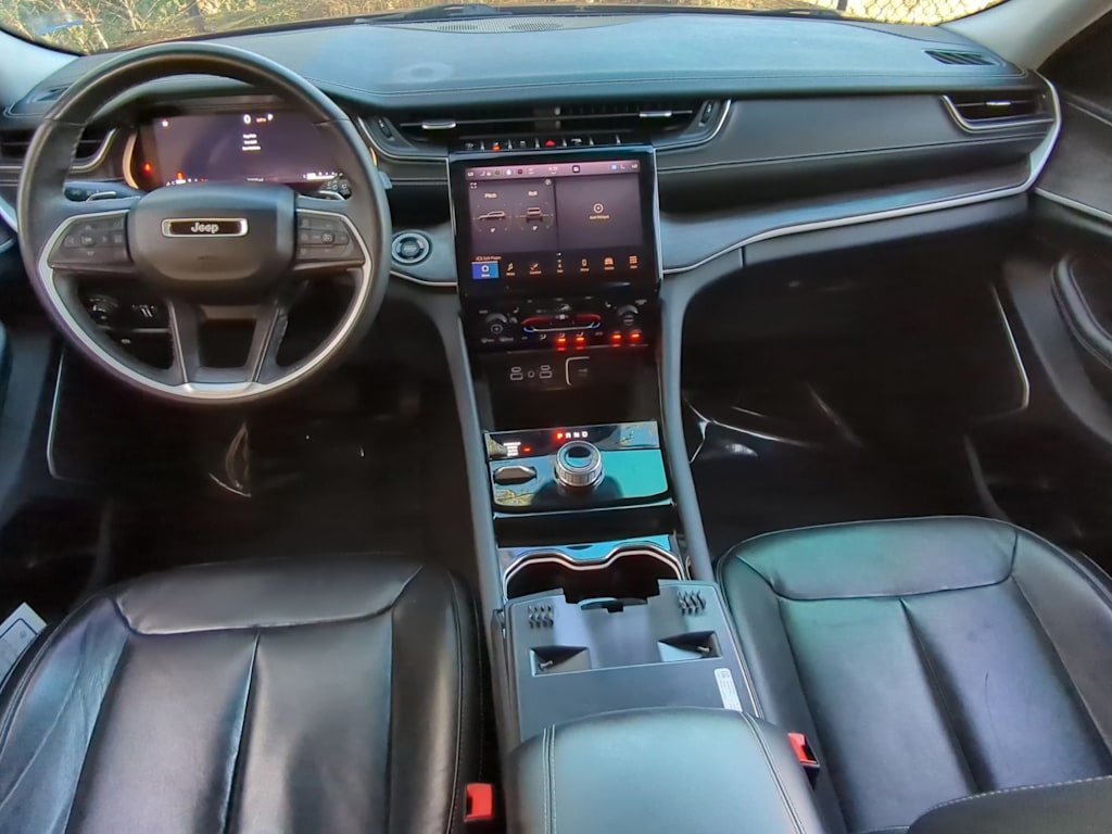 Thumbnail: 2022 Jeep Grand Cherokee L - 9