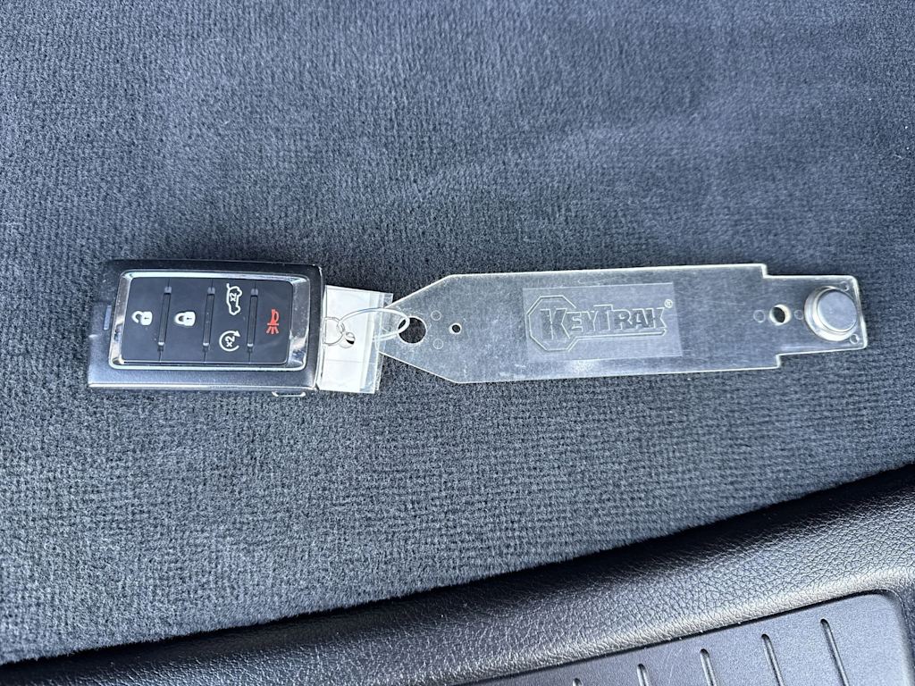 Thumbnail: 2023 Jeep Grand Cherokee L - 16