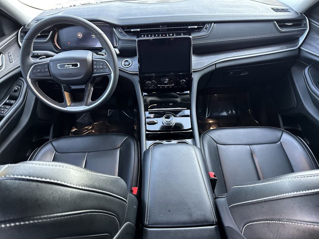 Thumbnail: 2023 Jeep Grand Cherokee L - 10