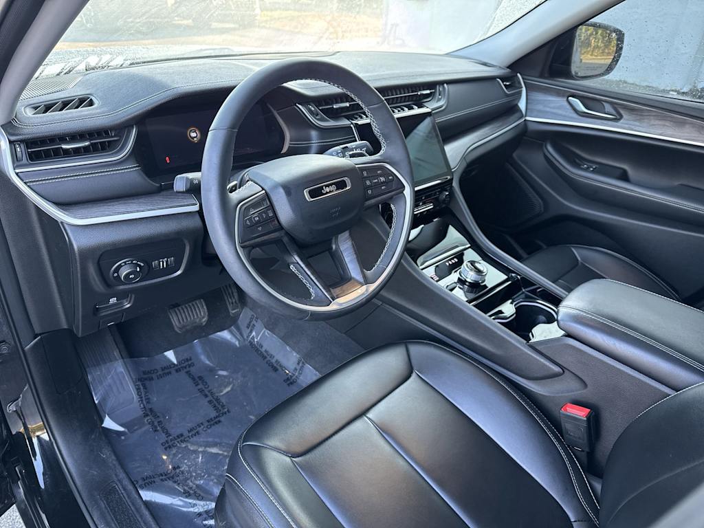 Thumbnail: 2023 Jeep Grand Cherokee L - 2