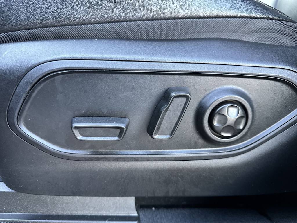 Thumbnail: 2023 Jeep Grand Cherokee L - 23