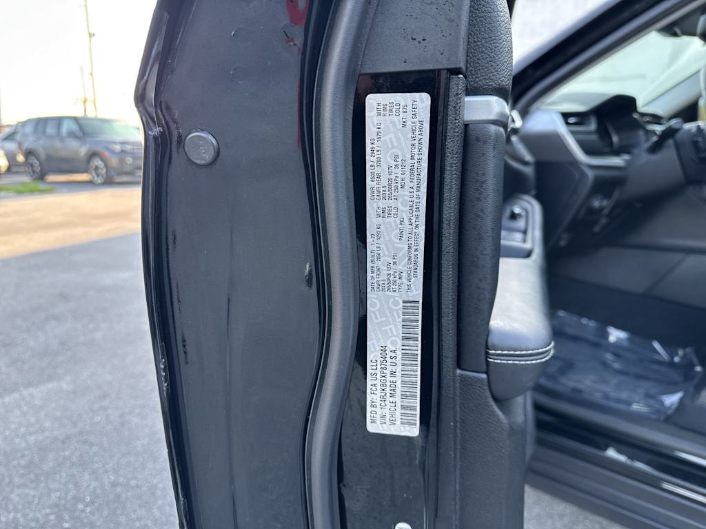 Thumbnail: 2023 Jeep Grand Cherokee L - 17