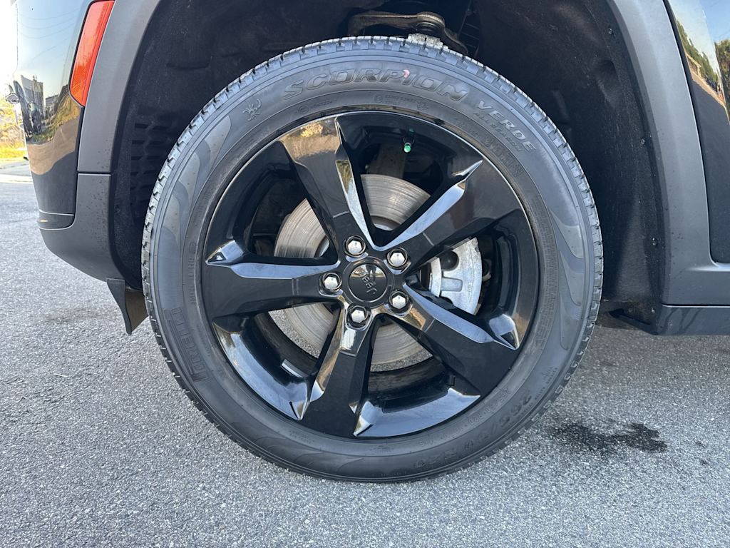 Thumbnail: 2023 Jeep Grand Cherokee L - 8