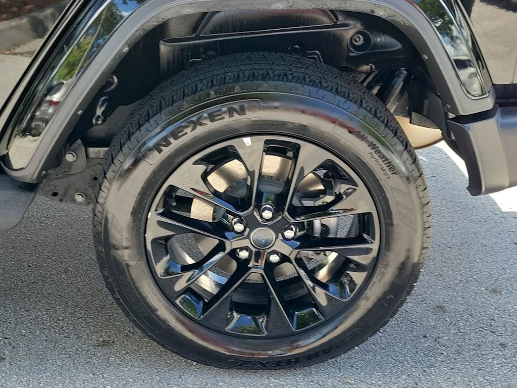 Thumbnail: 2025 Jeep Wrangler - 8