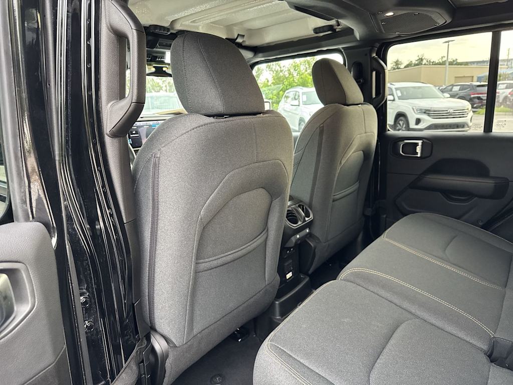 Thumbnail: 2025 Jeep Wrangler - 30