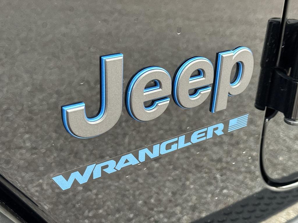 Thumbnail: 2025 Jeep Wrangler - 27