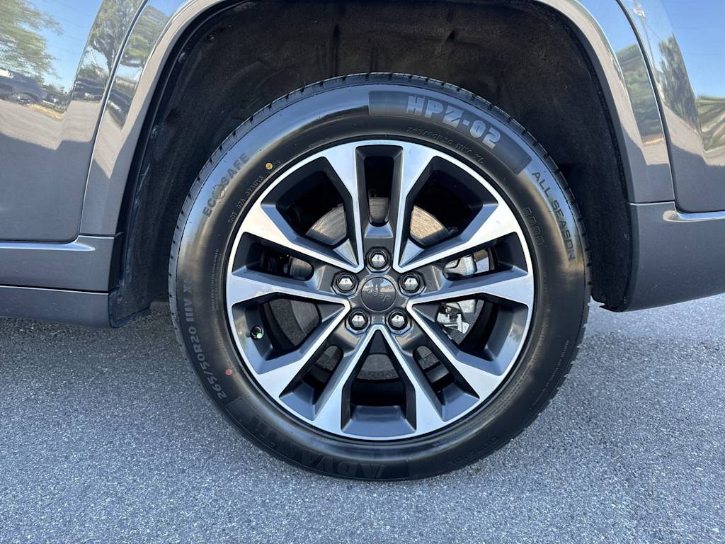 Thumbnail: 2022 Jeep Grand Cherokee - 8