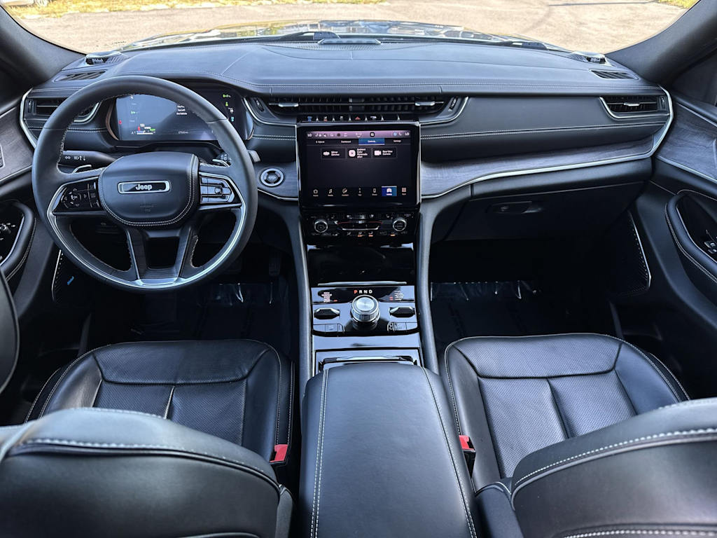 Thumbnail: 2022 Jeep Grand Cherokee - 10