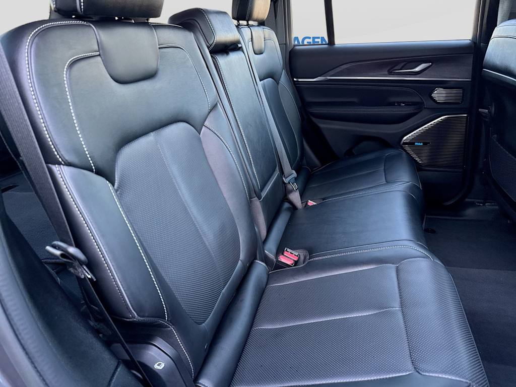 Thumbnail: 2022 Jeep Grand Cherokee - 26