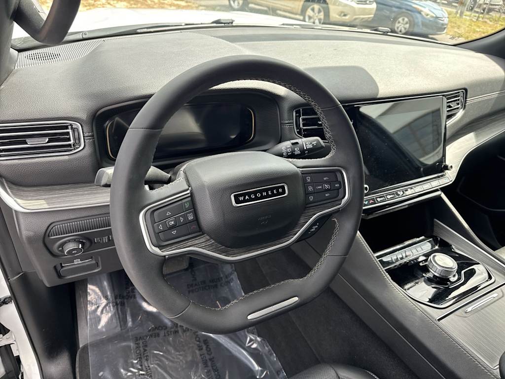 Thumbnail: 2024 Jeep Wagoneer - 2
