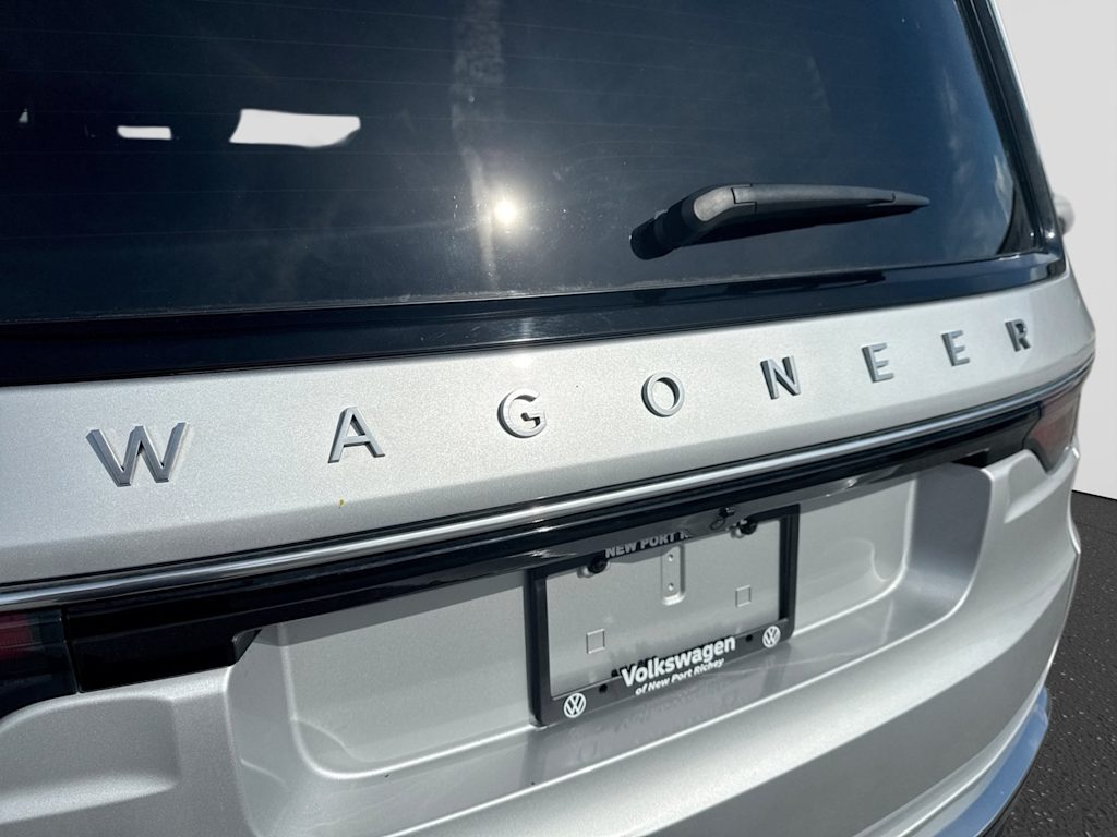 Thumbnail: 2025 Jeep Wagoneer - 7