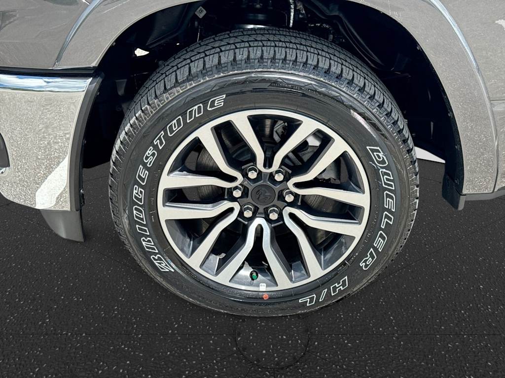 Thumbnail: 2026 RAM 1500 - 8