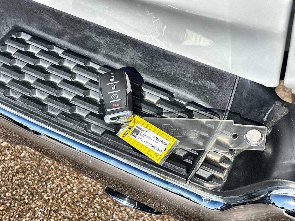 Thumbnail: 2025 RAM 1500 - 28