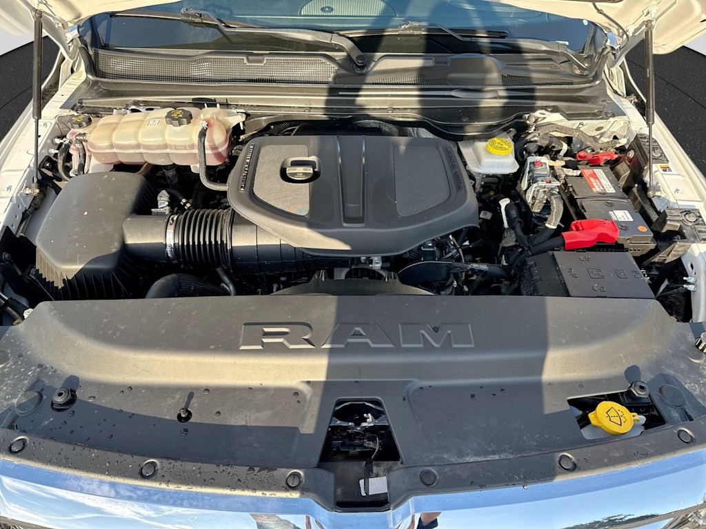 Thumbnail: 2025 RAM 1500 - 9