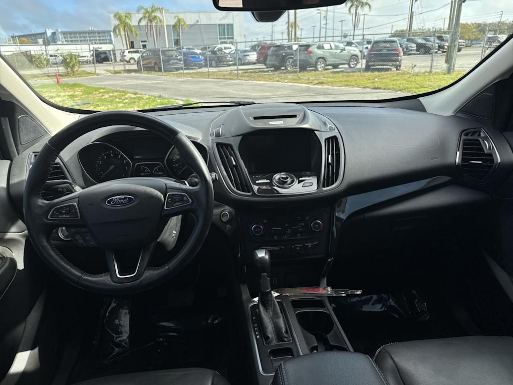 Thumbnail: 2017 Ford Escape - 10