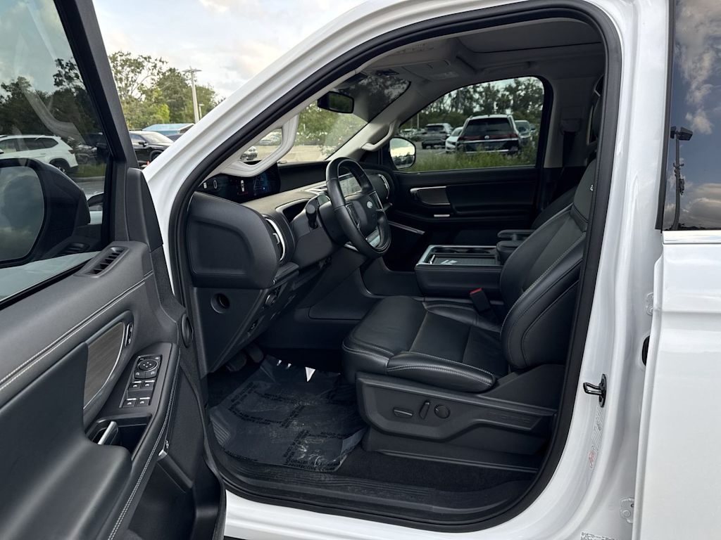 Thumbnail: 2025 Ford Expedition MAX - 22