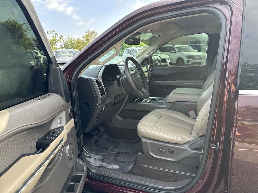 Thumbnail: 2020 Ford Expedition - 11