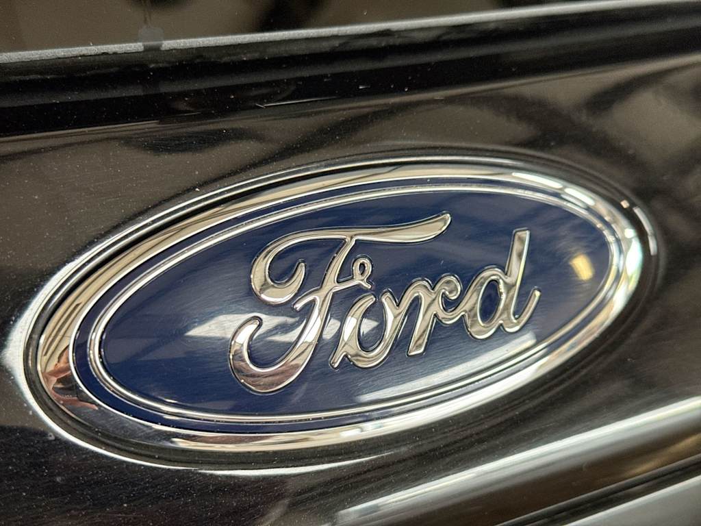 Thumbnail: 2022 Ford Explorer - 7