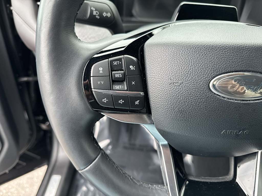 Thumbnail: 2025 Ford Explorer - 38