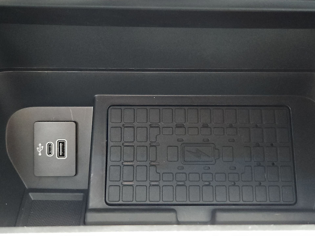 Thumbnail: 2025 Ford F-150 - 37