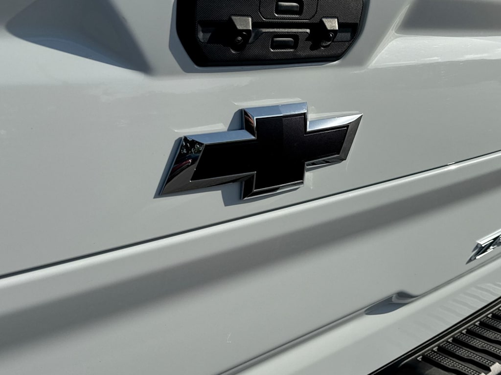 Thumbnail: 2026 Chevrolet Silverado 2500 - 29