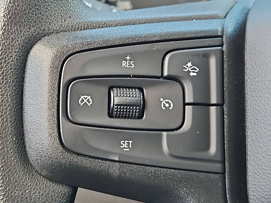 Thumbnail: 2024 Chevrolet Silverado 1500 - 28