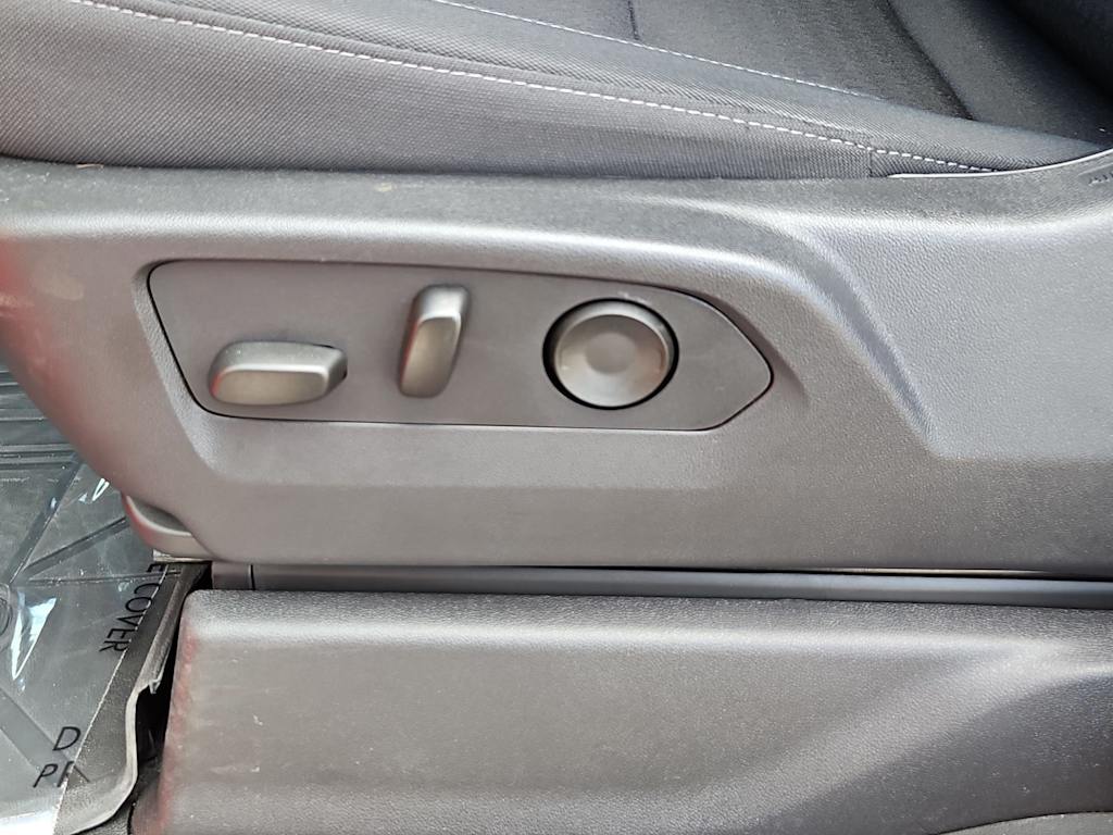 Thumbnail: 2024 Chevrolet Silverado 1500 - 25