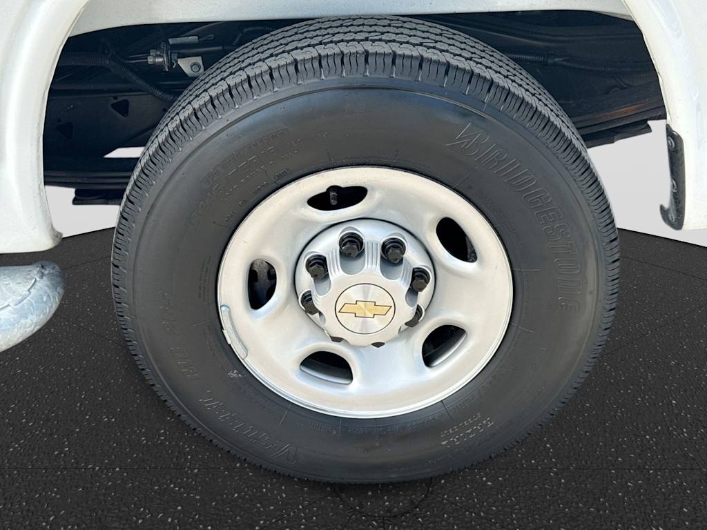 Thumbnail: 2025 Chevrolet Express - 8