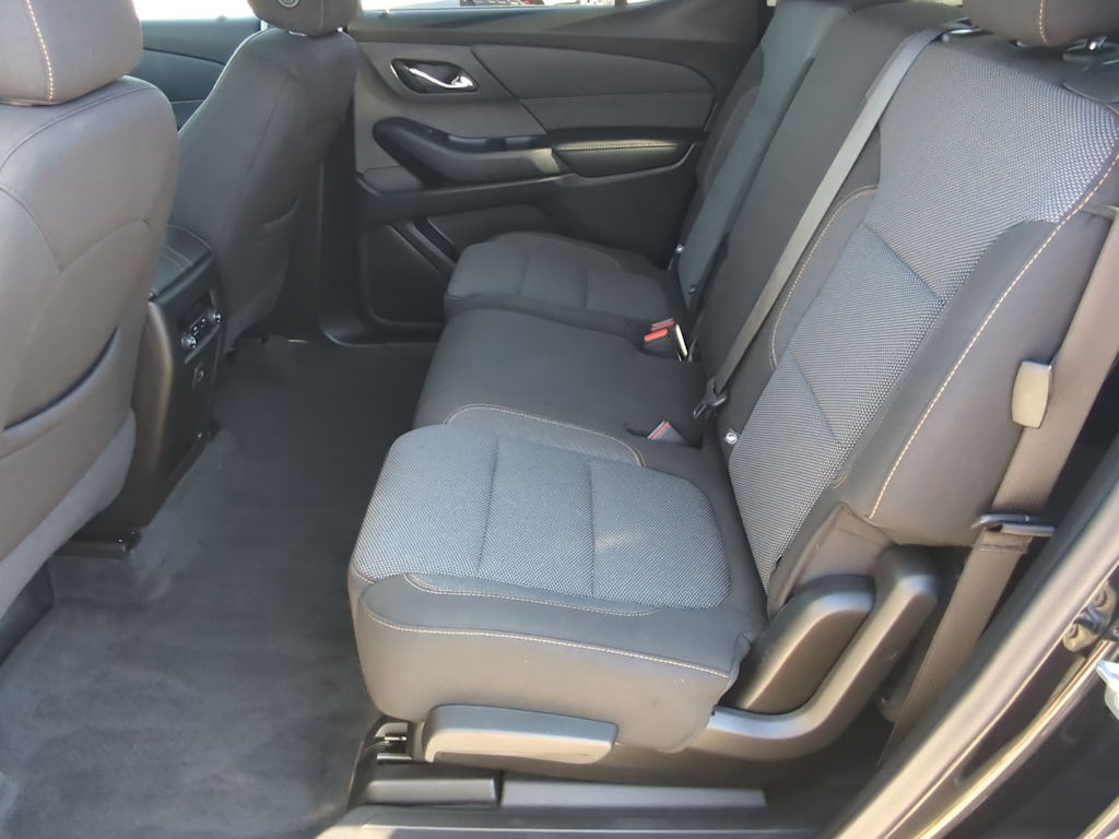 Thumbnail: 2021 Chevrolet Traverse - 26