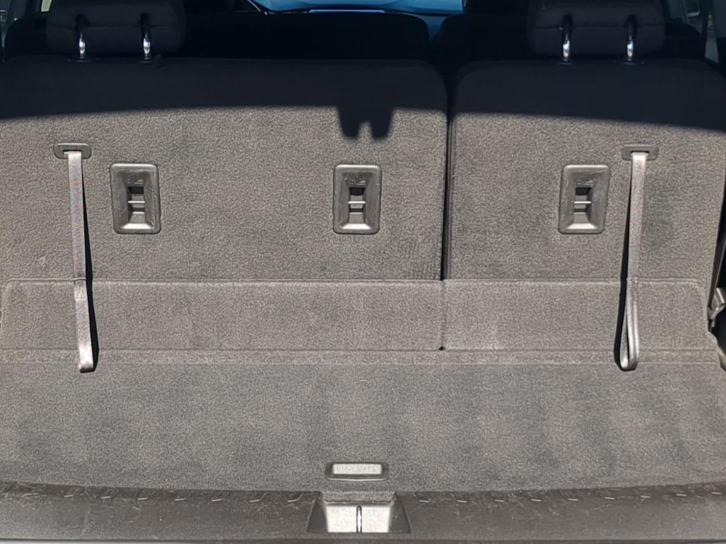 Thumbnail: 2021 Chevrolet Traverse - 17