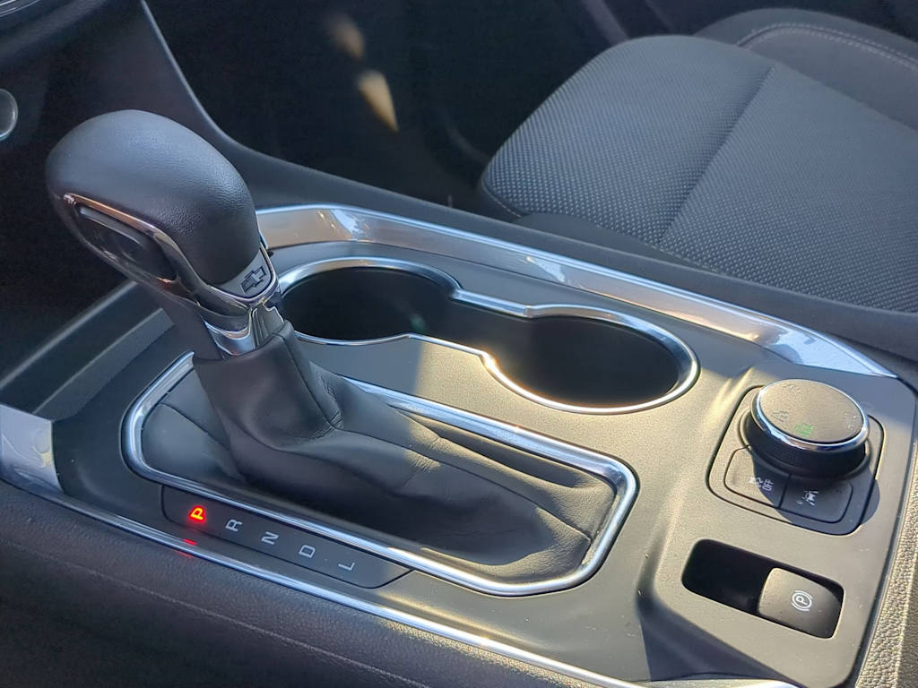 Thumbnail: 2021 Chevrolet Traverse - 15