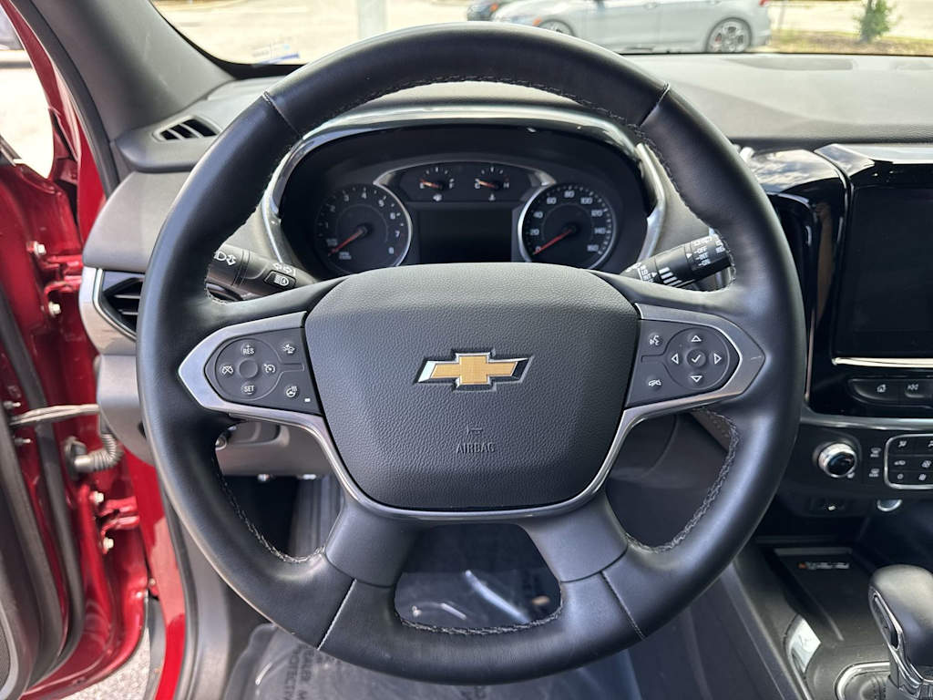 Thumbnail: 2023 Chevrolet Traverse - 10