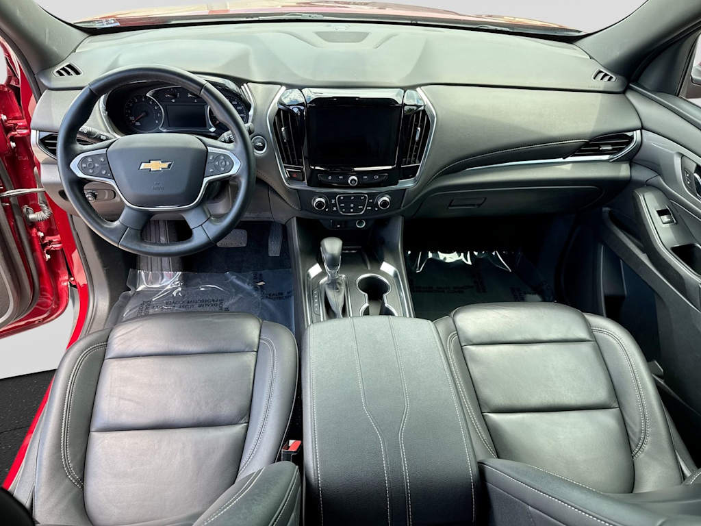 Thumbnail: 2023 Chevrolet Traverse - 2