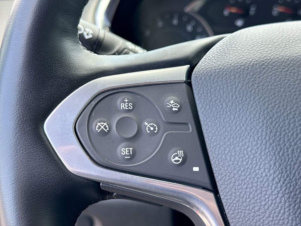 Thumbnail: 2023 Chevrolet Traverse - 36