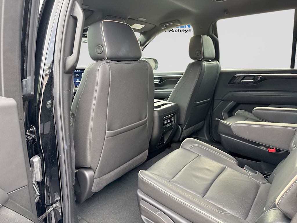 Thumbnail: 2025 Chevrolet Tahoe - 12