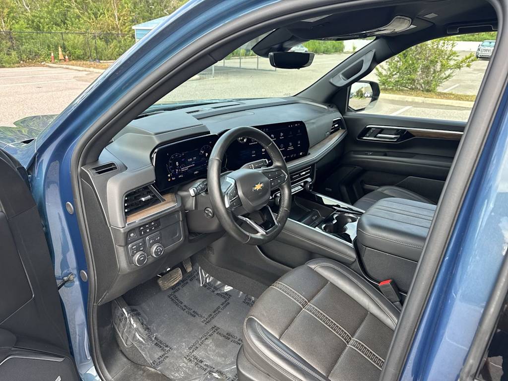 Thumbnail: 2025 Chevrolet Tahoe - 2