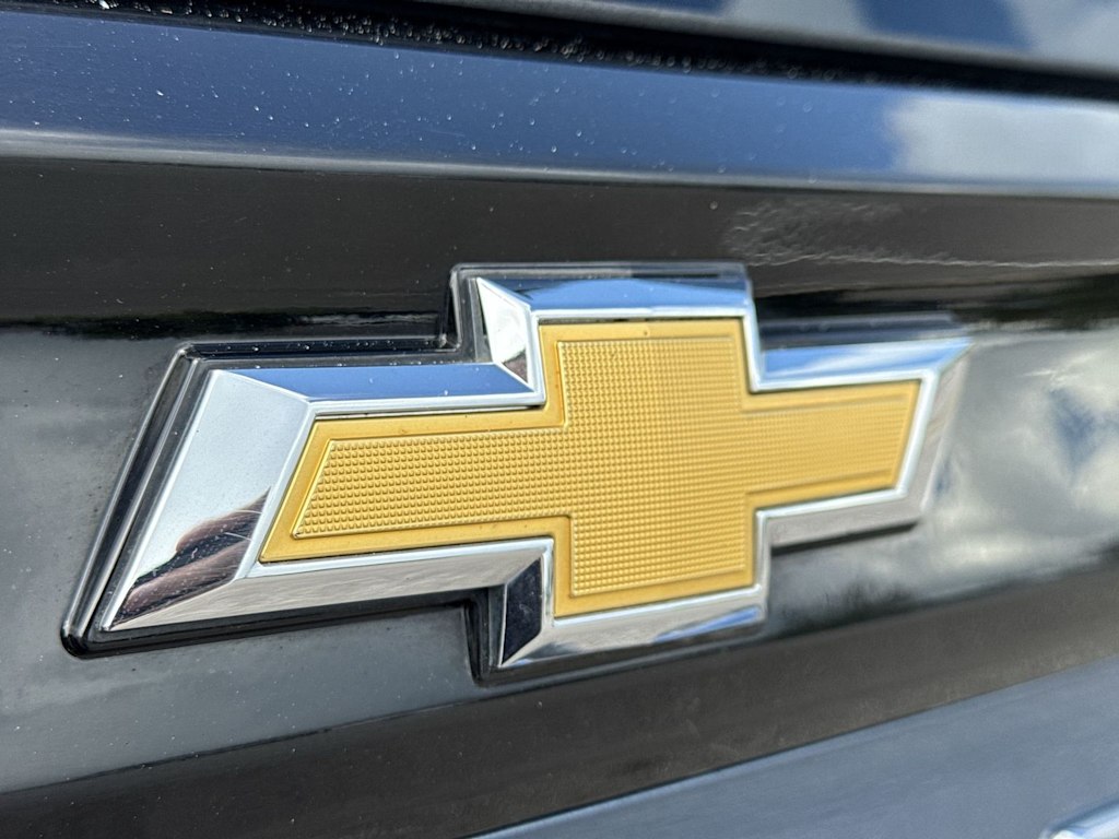 Thumbnail: 2025 Chevrolet Tahoe - 16