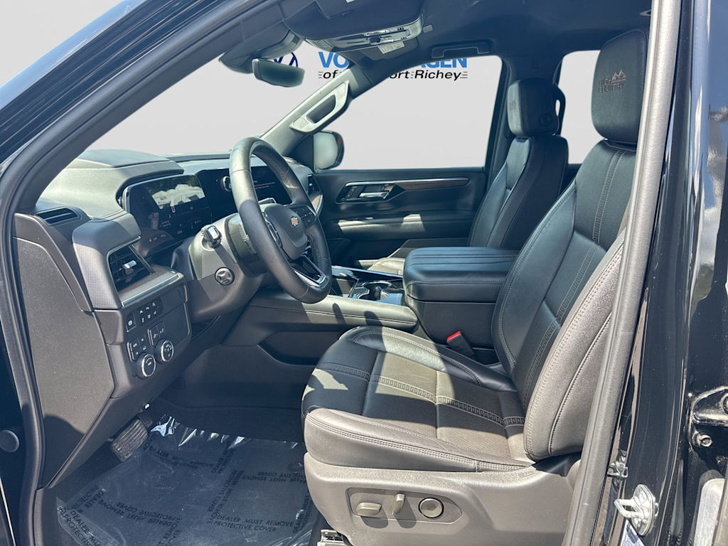 Thumbnail: 2025 Chevrolet Tahoe - 10