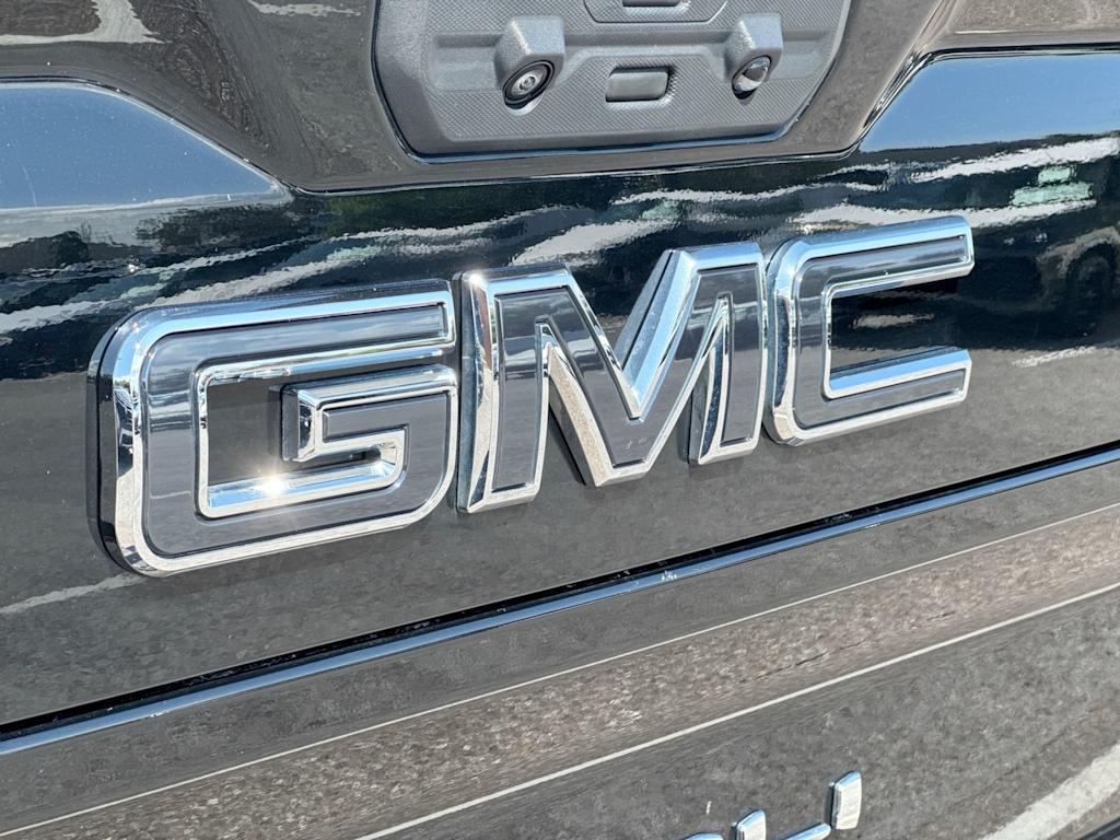 Thumbnail: 2024 GMC Sierra 3500 - 30