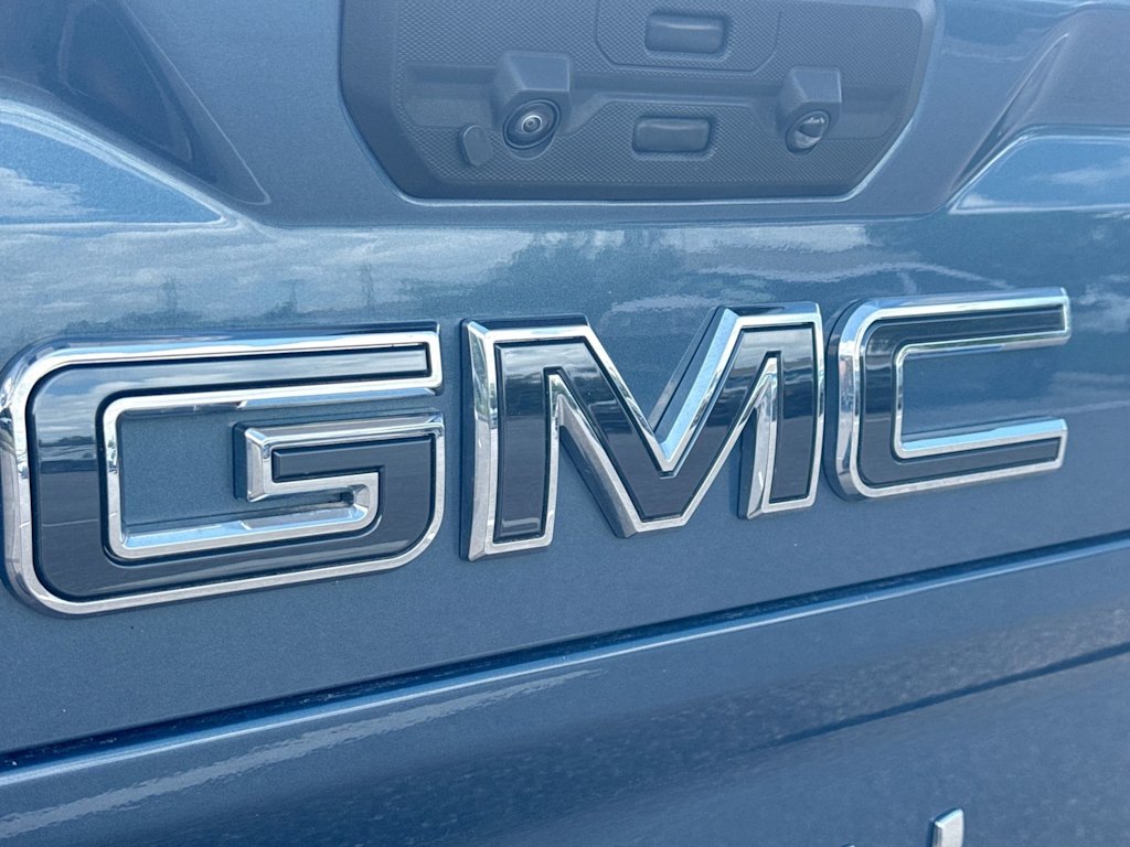 Thumbnail: 2024 GMC Sierra 3500 - 7
