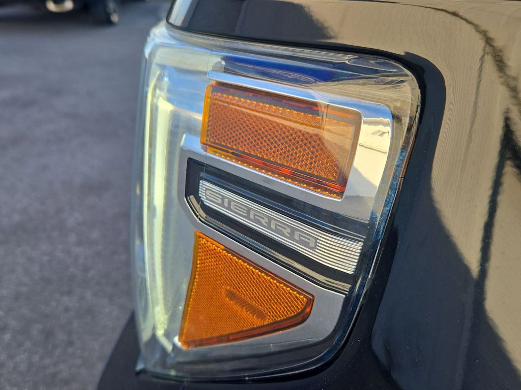 Thumbnail: 2022 GMC Sierra 1500 - 24