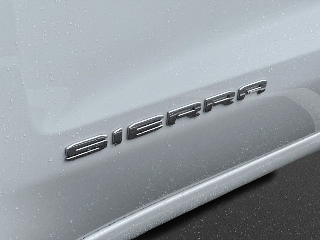 Thumbnail: 2025 GMC Sierra 1500 - 32