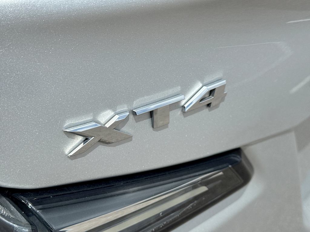 Thumbnail: 2021 Cadillac XT4 - 27